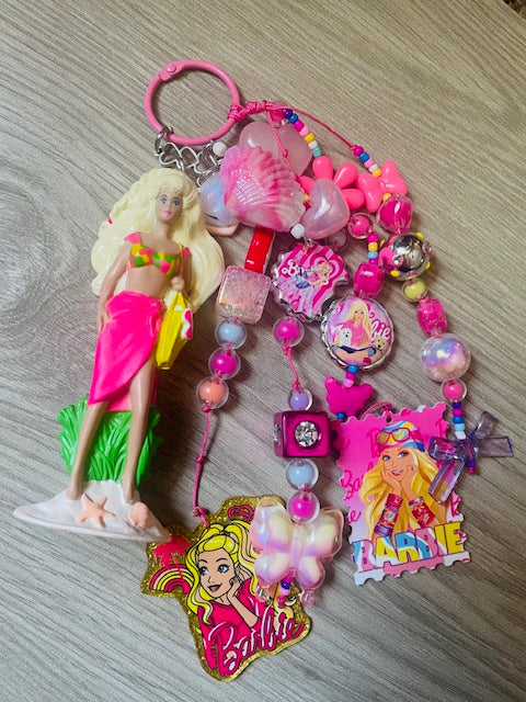 VINTAGE BARBIE
